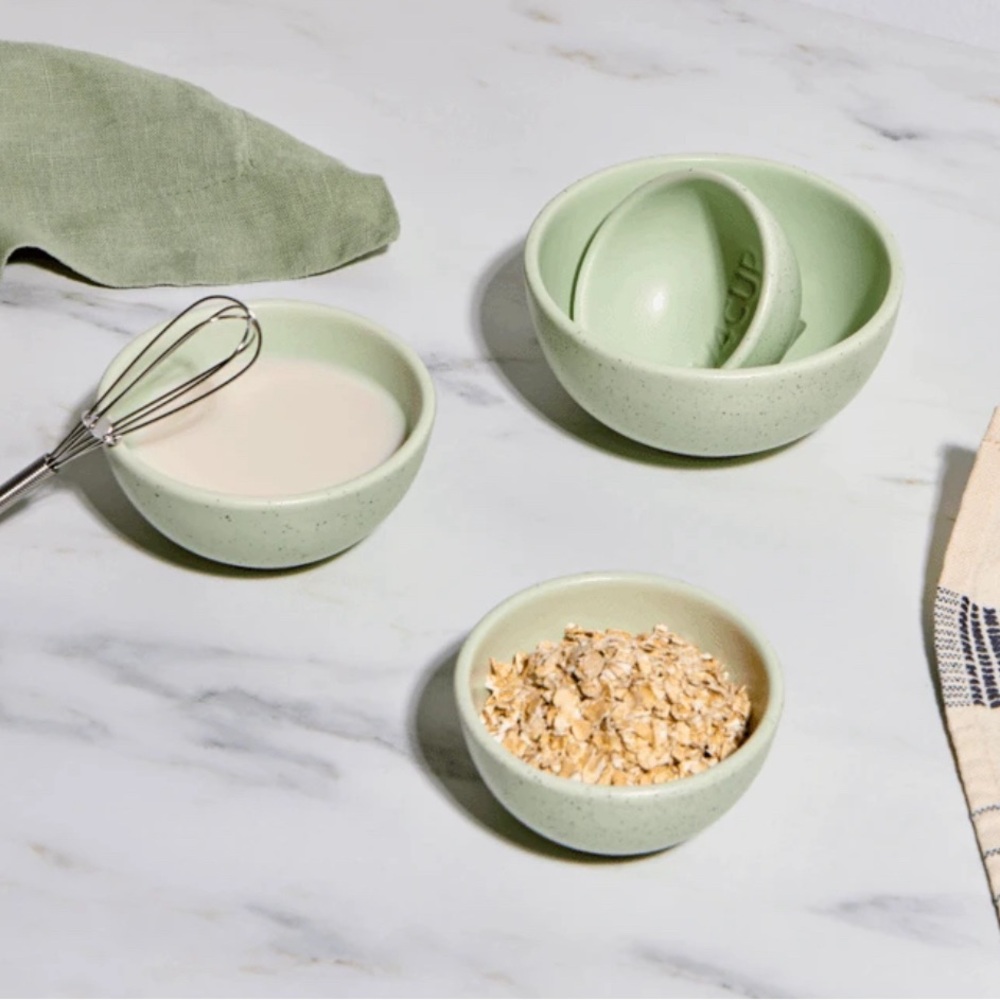 NIB - GREG NATALE Measuring Cups - new in box
